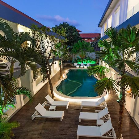 โคสต์ บูทีก อพาร์ตเมนต์ Aparthotel กูตา ภายนอก รูปภาพ